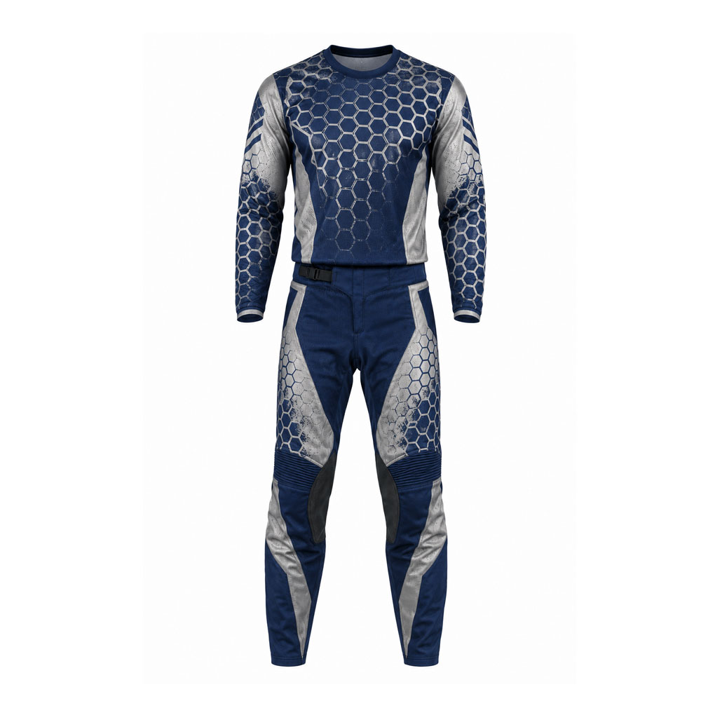 3 SUITS - Image 1