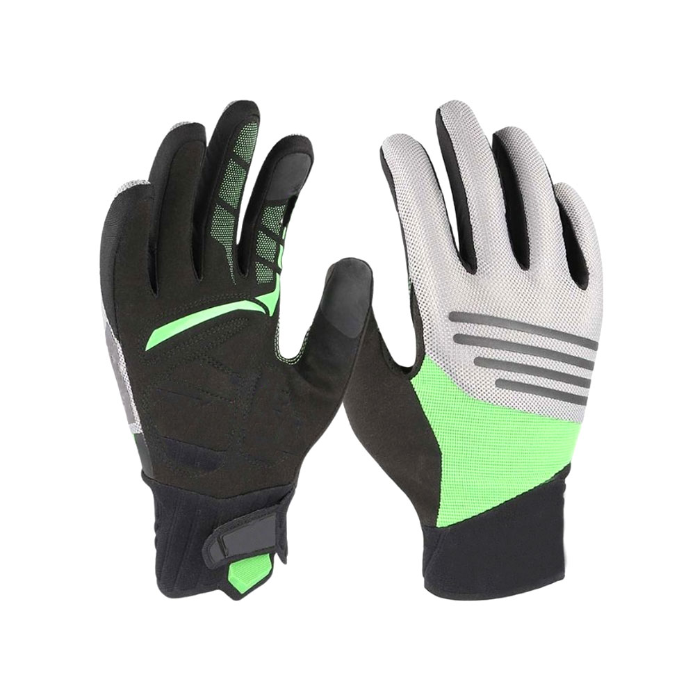 4 GLOVES - Image 1